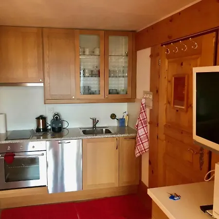Lovely Studio Bristol With Swimming-pool